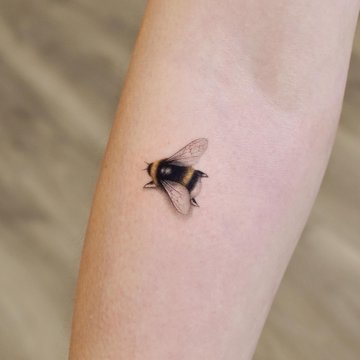 tatouage abeille