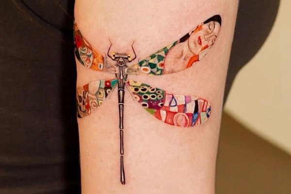 tatouage libellule