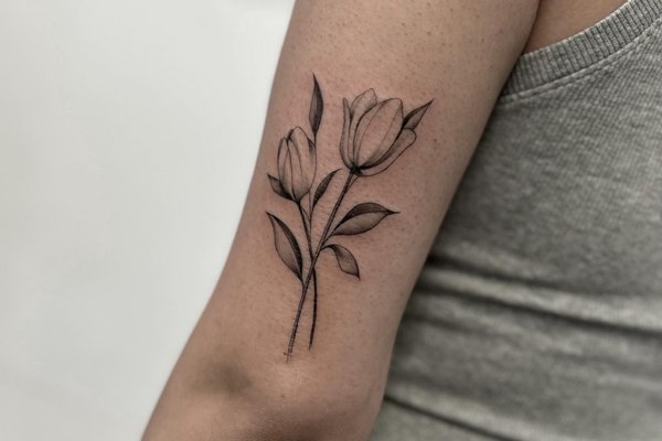 tatouage tulipe