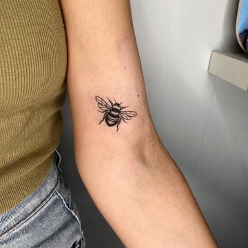 tatouage abeille