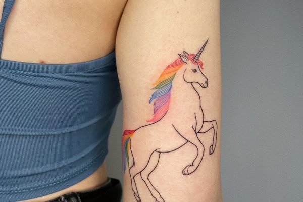 tatouage licorne