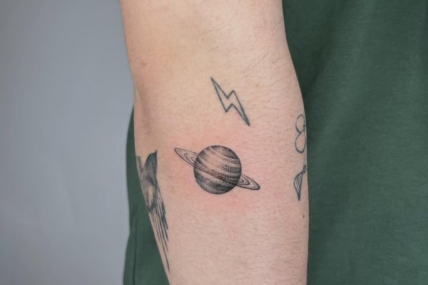 tatouage planète