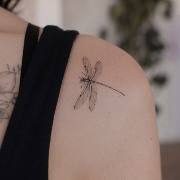 tatouage libellule