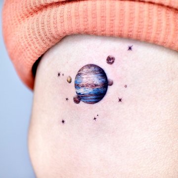 tatouage planète