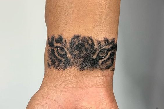 tatouages au poignet