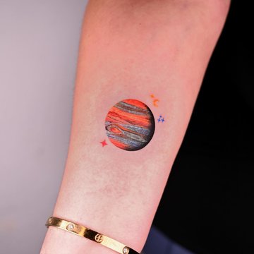 tatouage planète