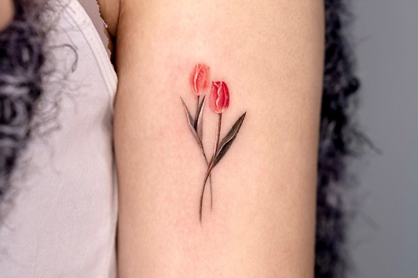 tatouage tulipe