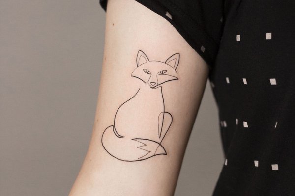 Tatouages minimalistes