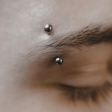Types de piercing de sourcil