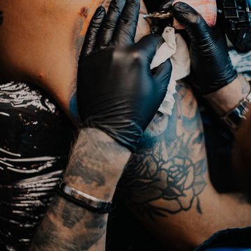 Comment choisir un salon de tatouage