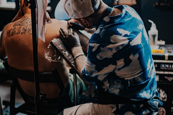 Comment choisir un salon de tatouage