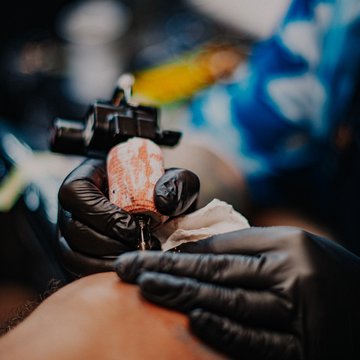 Comment choisir un salon de tatouage
