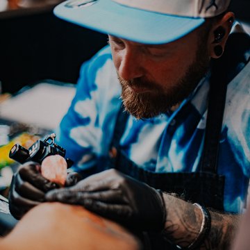 Comment choisir un salon de tatouage