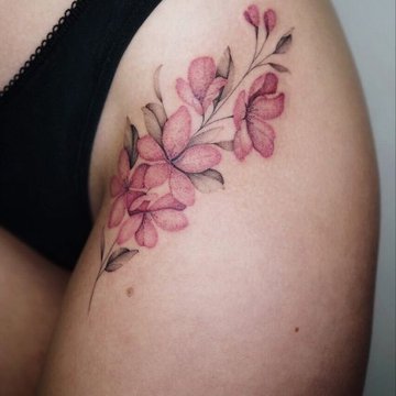 tatouage femme cuisse