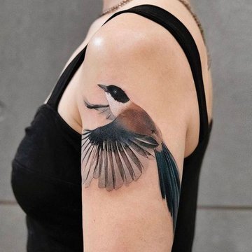 tatouage épaule femme