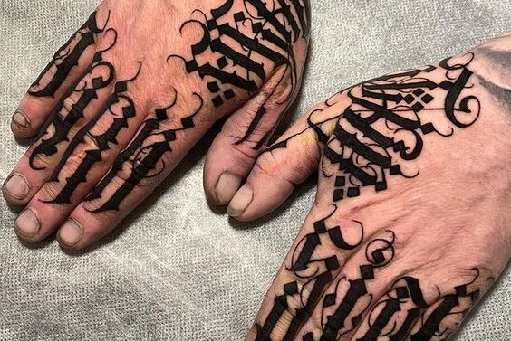 Polices de Tatouage en Ligne