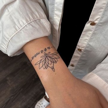 tatouages au poignet
