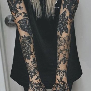 tatouage bras femme