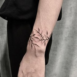 Tatouages au Poignet